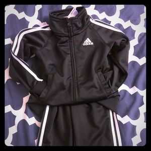 🛑❗️SOLD❗️🛑 Toddler Adidas track suit.